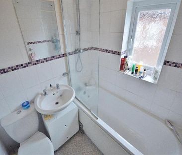 2 Bedroom Detached To Let - Photo 2