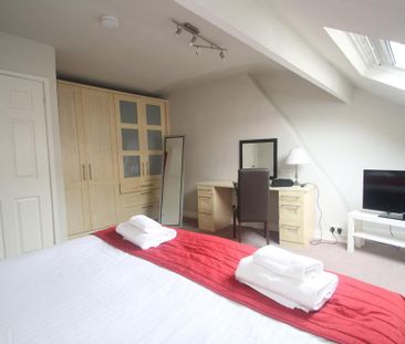 3 bedroom terraced house to rent - Photo 3