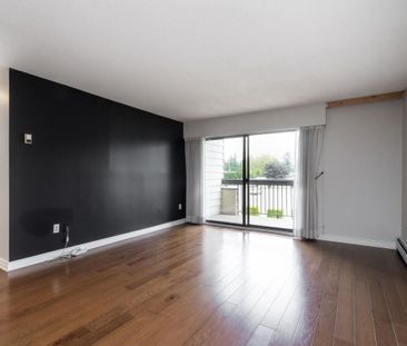 Age Restricted Condo in Abbotsford - Photo 2