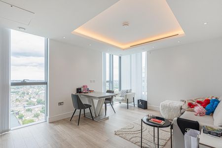 2 Bed Flat, Carrara Tower, EC1V - Photo 3