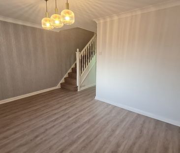 Cedar Walk - Photo 2