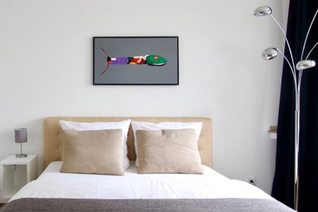 Attraktiv möbliertes Apartment am Barbarossaplatz - Photo 3