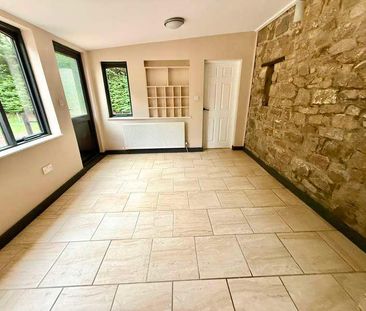 Brook Cottage, Ty Canol, NP44 - Photo 2