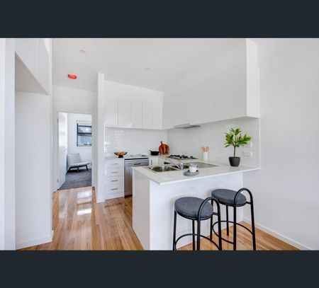 1/7 Pullyblank Parade, Bundoora, Vic 3083 - Photo 4
