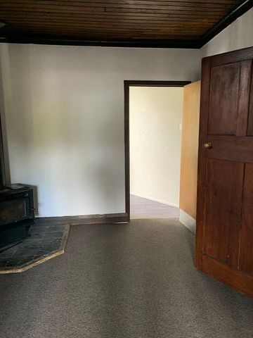 4 Bedroom House - undergoing refresh (old photos) - Photo 2