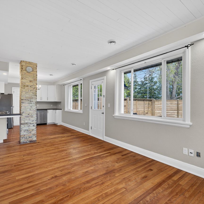 For Lease - 1055 Commissioners Road, London South, Ontario - Photo 1