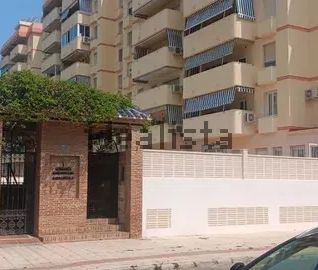 Alquiler de piso en Calle Le Corbousier - Photo 1