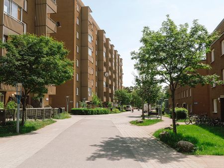 Blåskäggs gränd 64, Hovsjö - Photo 3