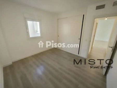 Piso en alquiler en Calle C. Pío Baroja - Photo 2