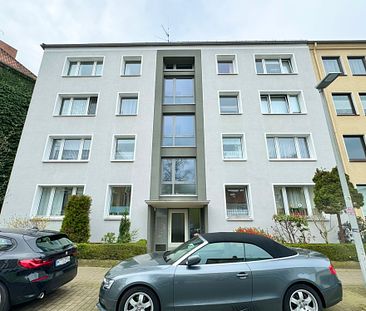 Helle + freundliche 3-Zimmer-Wohnung mit Balkon in ruhiger & zentraler Lage - Photo 2