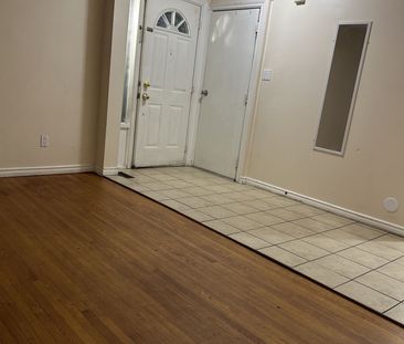For Lease - 100 Sutherland Avenue, Brampton, Ontario - Photo 2