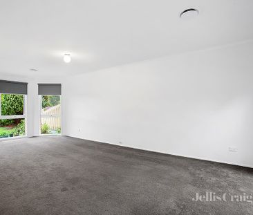 12 Barron Way, Yallambie - Photo 6