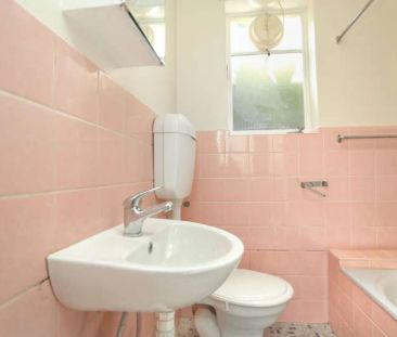 Ground Floor One Bedroom Apartment - Photo 3