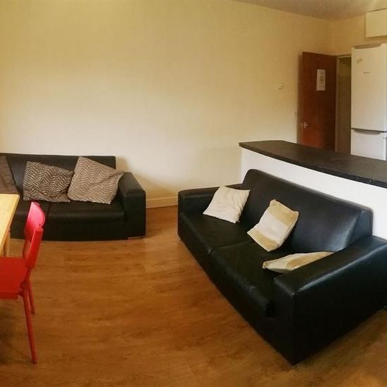 2 bedroom house to rent - Photo 1