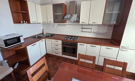 Na prenájom: Priestranný a slnečný 4-izbový byt – Karlova Ves - Photo 3