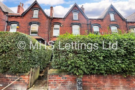 Ground Floor, 4 Norville Terrace, Leeds, LS6 1BS - Photo 2