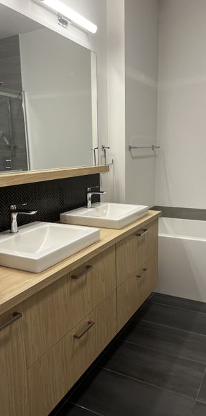 Grand 31/2 à Louer - Photo 1