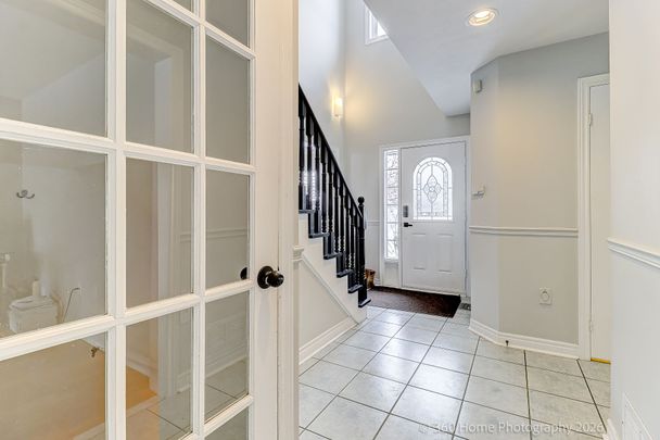 For Lease - 6 Amberview Drive Unit# Main Floor, Georgina, Ontario - Photo 1