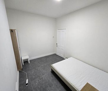 4 bedroom house to rent - Photo 3