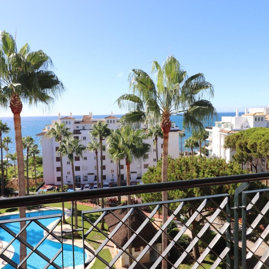 Apartamento de alquiler en Calle Alhamar, 2, Calahonda - Photo 1