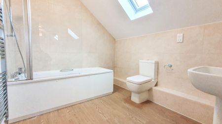 Willow Tree Lodge, Cozens Lane East, Wormley - Photo 5