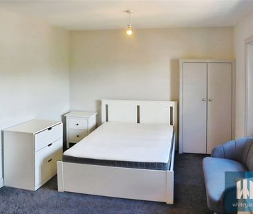 Florences Studios, 6 Macaulay Street, Huddersfield, HD1 - Photo 1