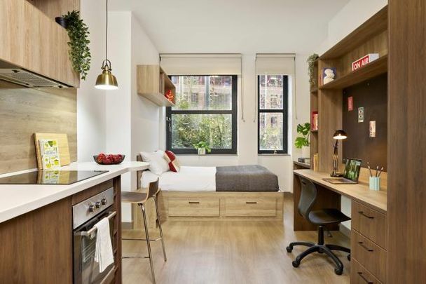 Studio to rent - Photo 1