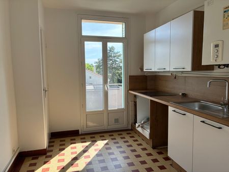 Location Appartement 3 pièces 61m² VALENCE 26000 - Photo 2