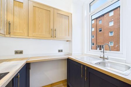 1 bedroom ground floor flat to rent - Photo 5