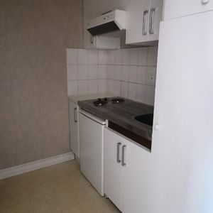 Location Appartement 1 pièce 24m² - Photo 2