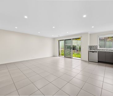 Situated In Quiet Canadian Location - Photo 2