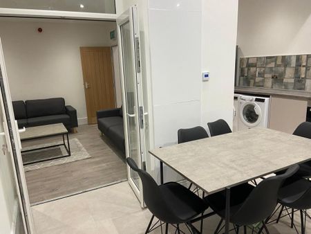 6 bedroom house to rent - Photo 2