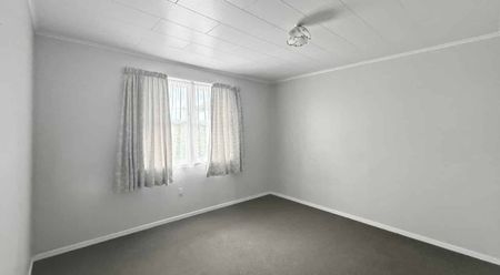 3 BED HILLTOP - Photo 2