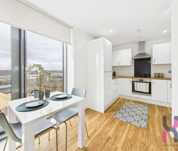 2 bedroom flat to rent - Photo 3