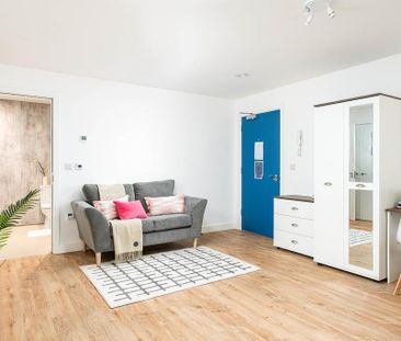 1 bedroom flat to rent - Photo 2
