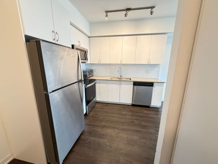 For Lease - 56 Lakeside Terrace Unit# 912, Barrie, Ontario - Photo 5