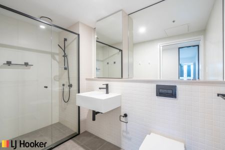 Charming Apartment in the Heart of Braddon - Photo 4