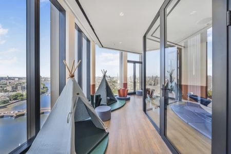 Nine Elms Lane London SW8 - Photo 4