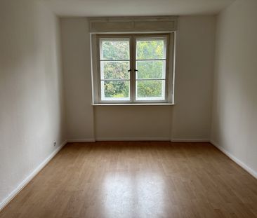 Großzügig geschnittene Balkonwohnung in grüner und ruhiger Wohnlage... - Photo 1