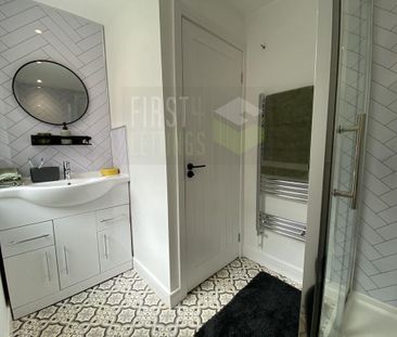 4 bedroom terraced house to rent - Photo 1