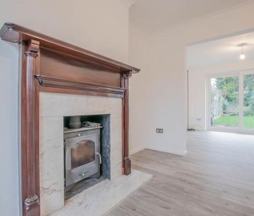 3 bedroom terraced house to rent - Photo 2