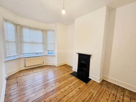 3 bedroom terraced house to rent - Photo 2