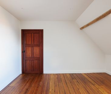 Prachtig gerenoveerde duplex met 3 slaapkamers - Photo 1