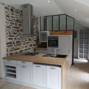 A LOUER: BRUZ CENTRE, proximité directe des commerces et services, grande longère de standing, ... - Photo 2