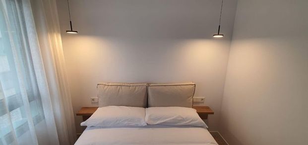 4 room luxury Apartment for rent in Valencia - Photo 1