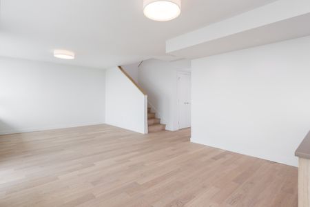 1108 Pendrell Street, Vancouver - Photo 3