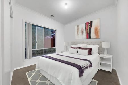Fabulous 2Br Cosy Home in Point Cook! - Photo 4