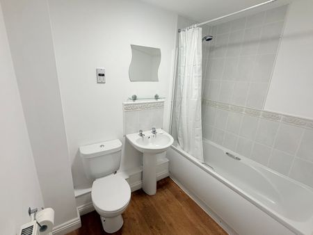 Pollards Way, Taunton, Somerset - Photo 3