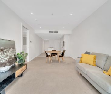 City Living at Its Best! - Photo 5