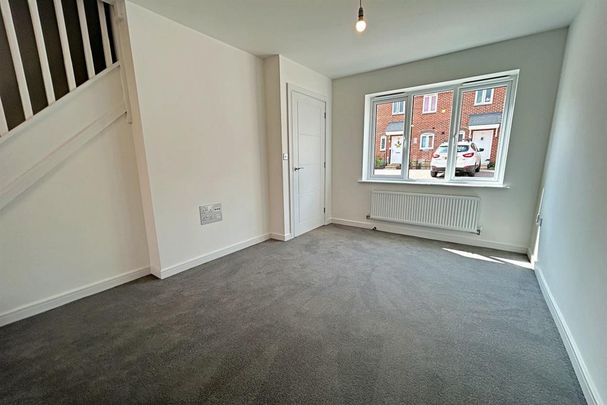 2 bedroom semi-detached house to rent - Photo 1